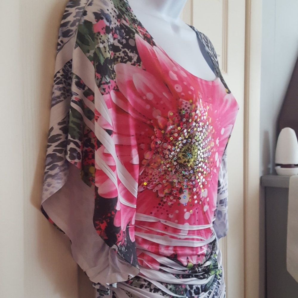 Gorgeous top size M - Picture 2 of 7